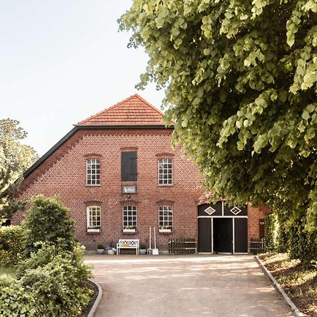 Hofgut Mollberg Hotel Wiefelstede Exterior foto